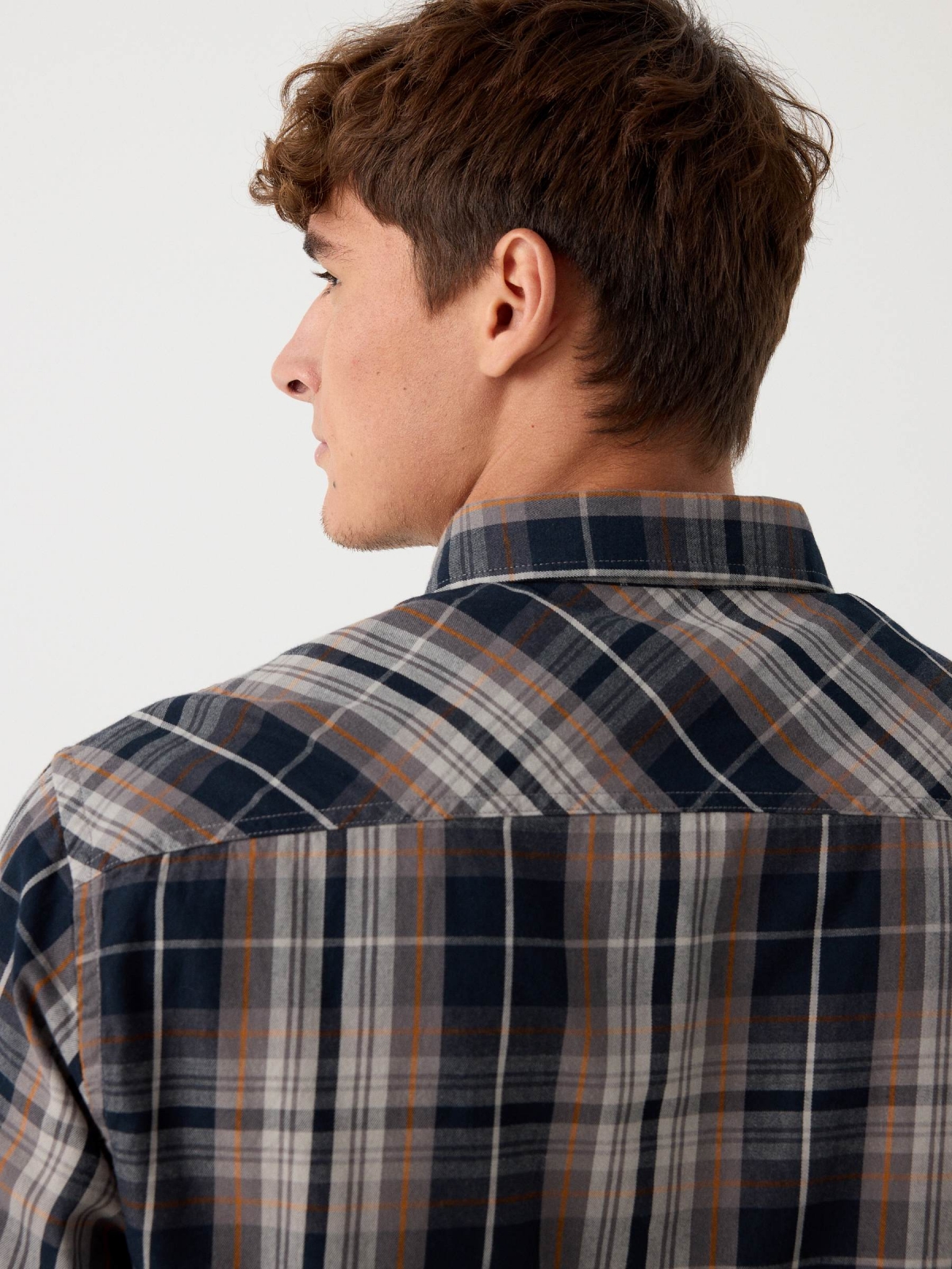 Regular check print shirt grey detail view