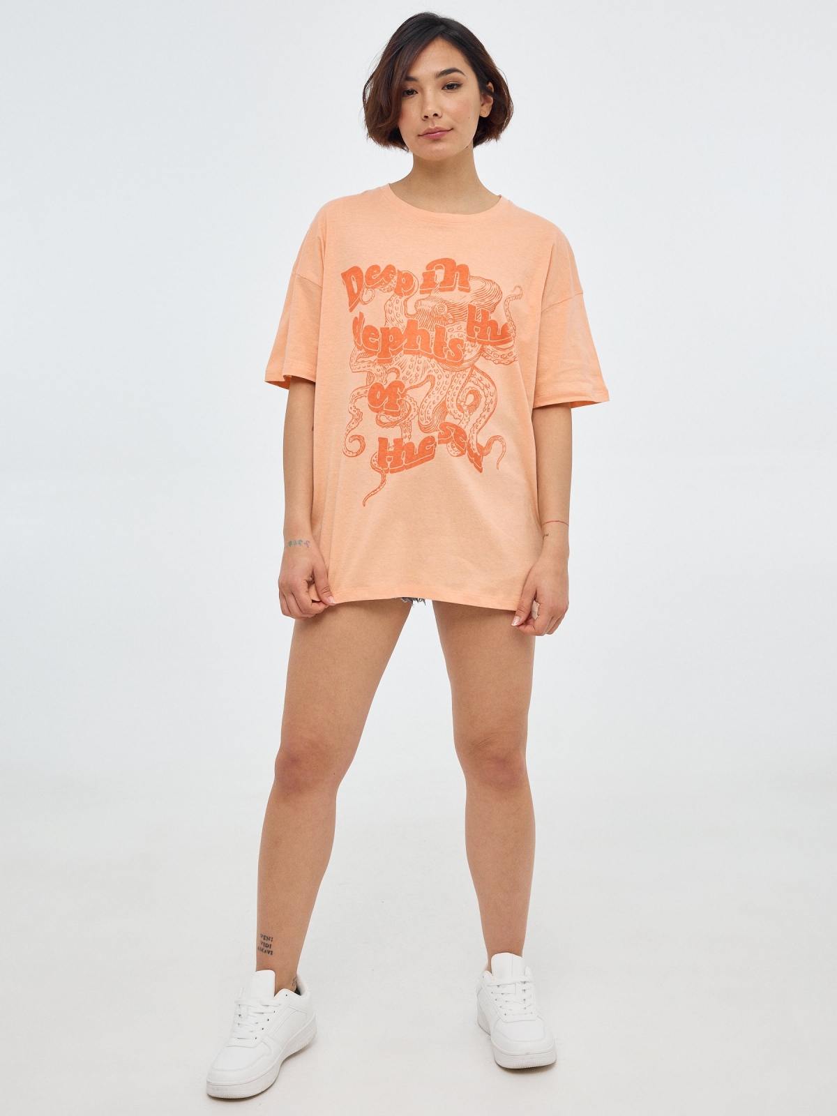 Oversized printed t-shirt peach front view