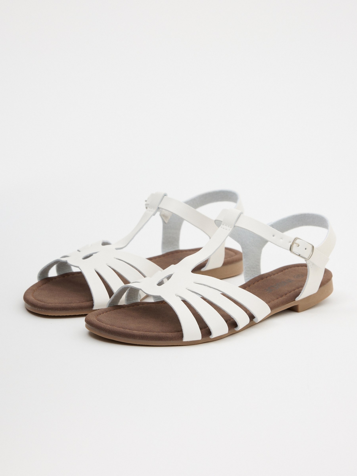Sandals with crossed straps white 45º front view