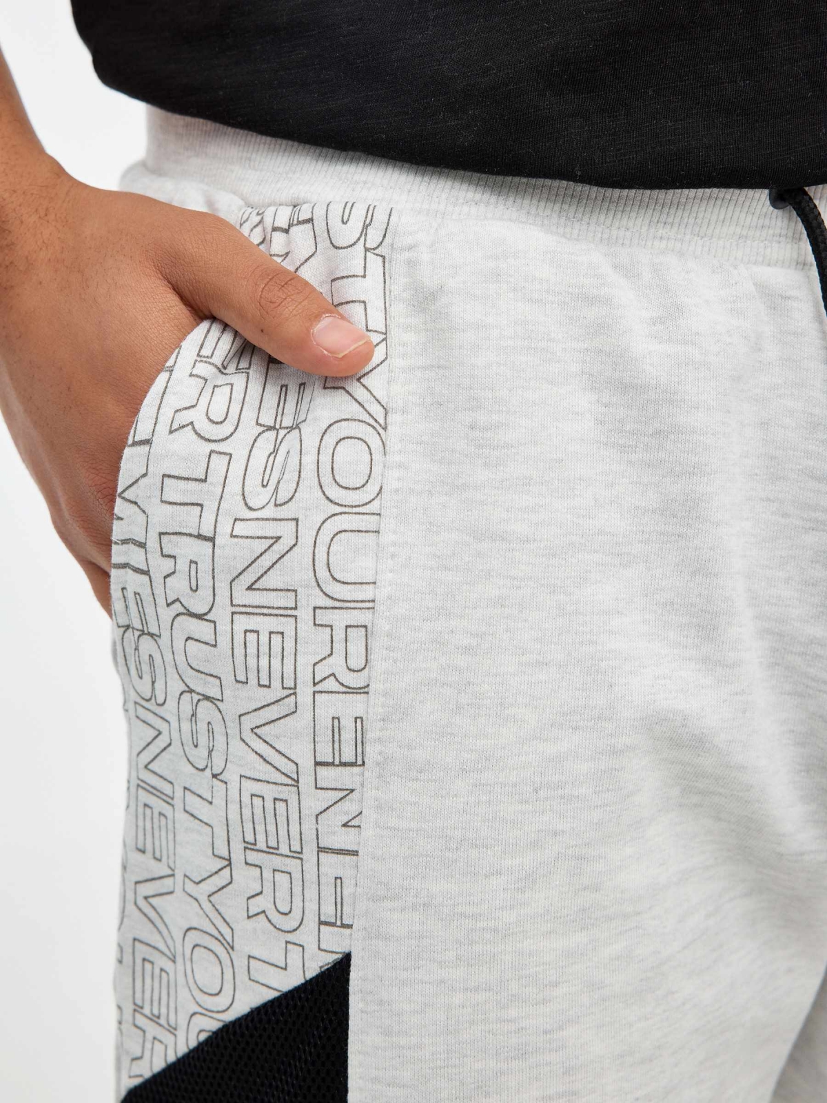 Bermuda jogger shorts with side band light grey vigore detail view