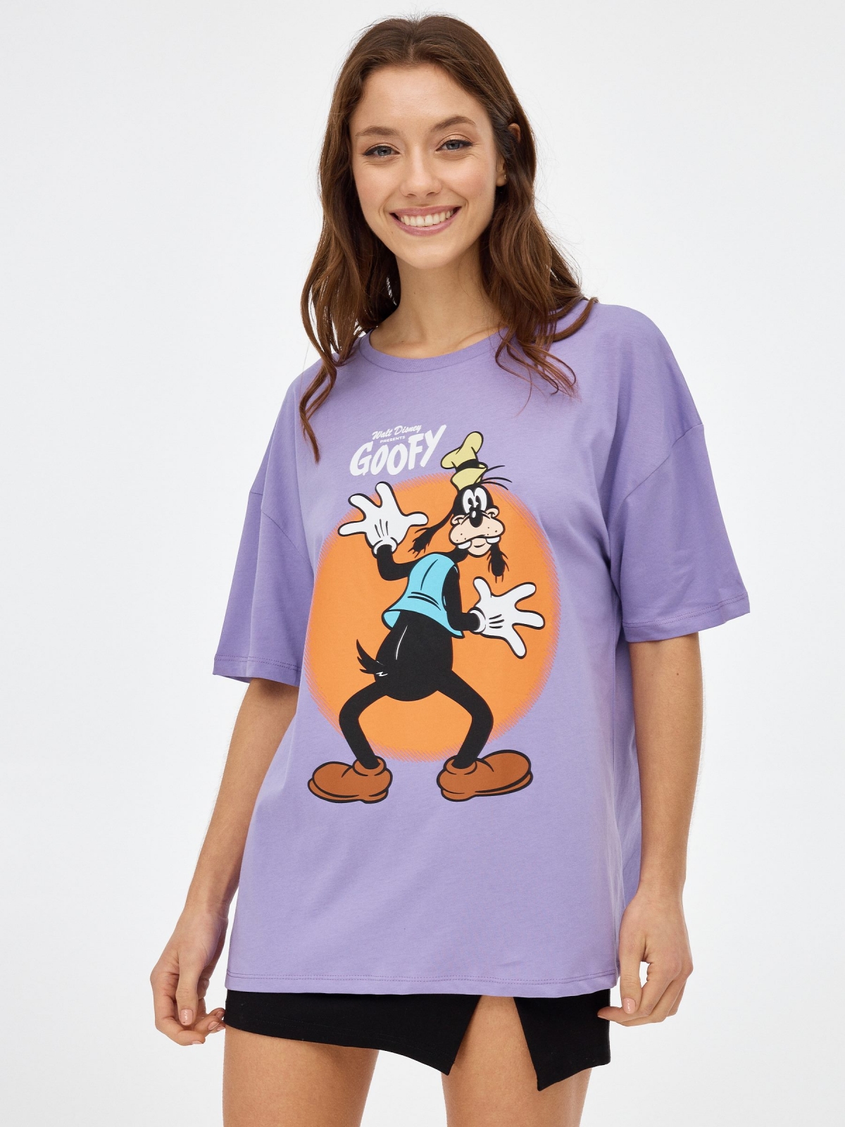 T-shirt Goofy lilás vista meia frontal