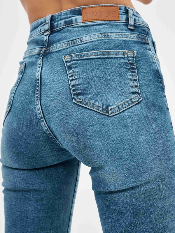 Jeans Skinny Tiro Medio azul vista detalle