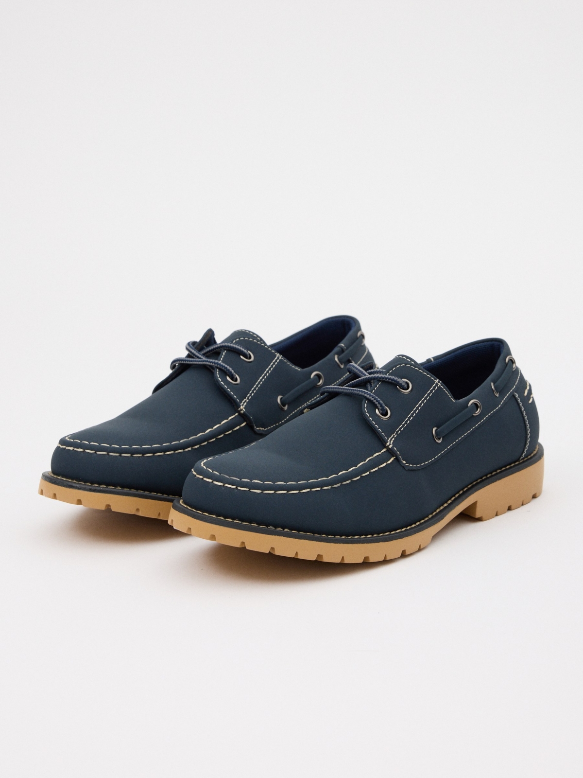 Sapato náutico efeito couro cor marinho azul marinho vista frontal 45º