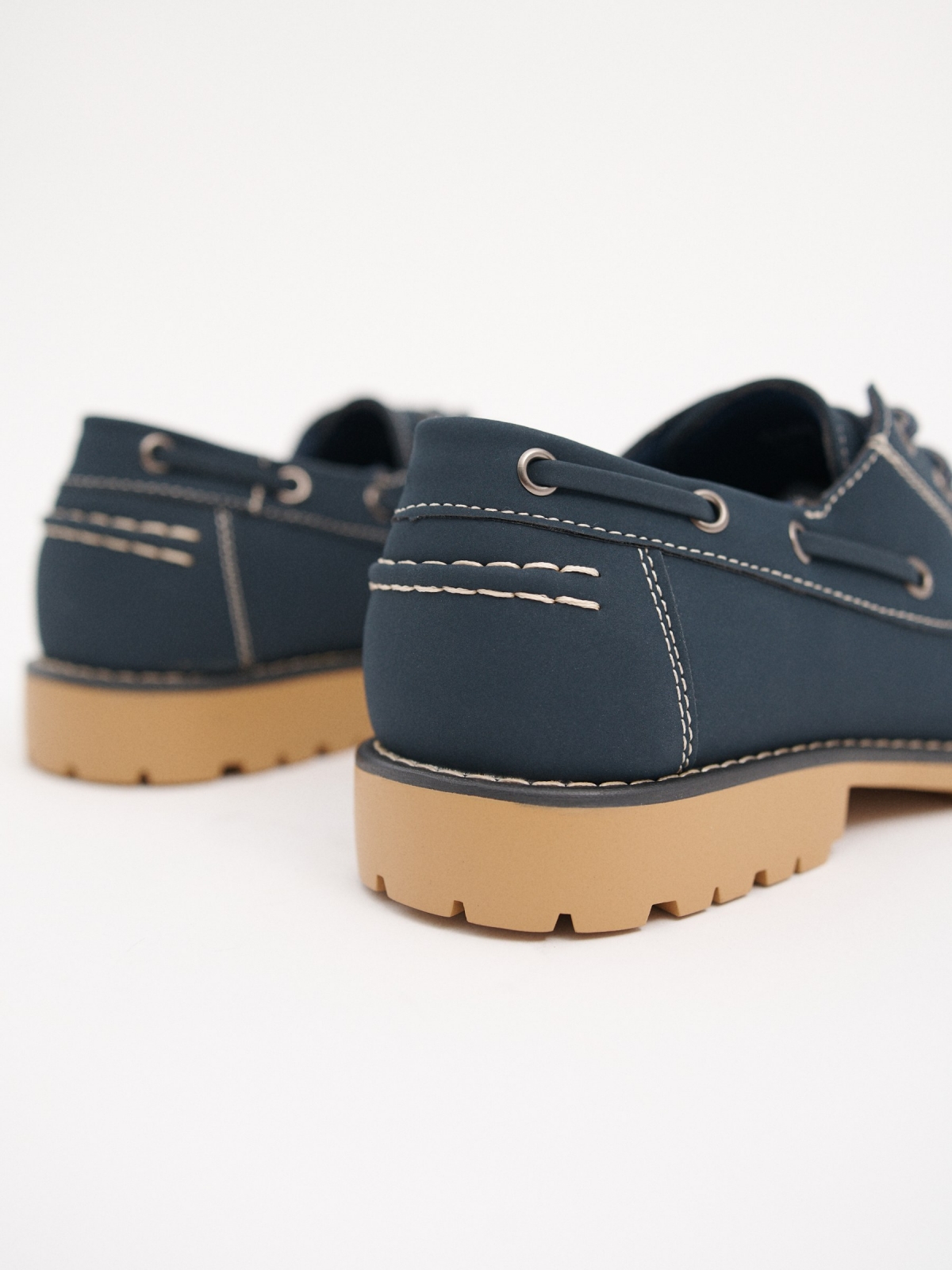 Sapato náutico efeito couro cor marinho azul marinho