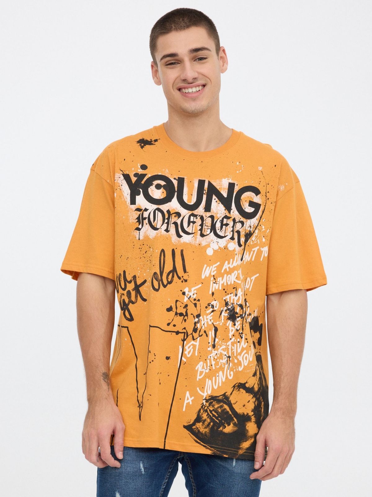 Skull printed t-shirt ochre middle front view