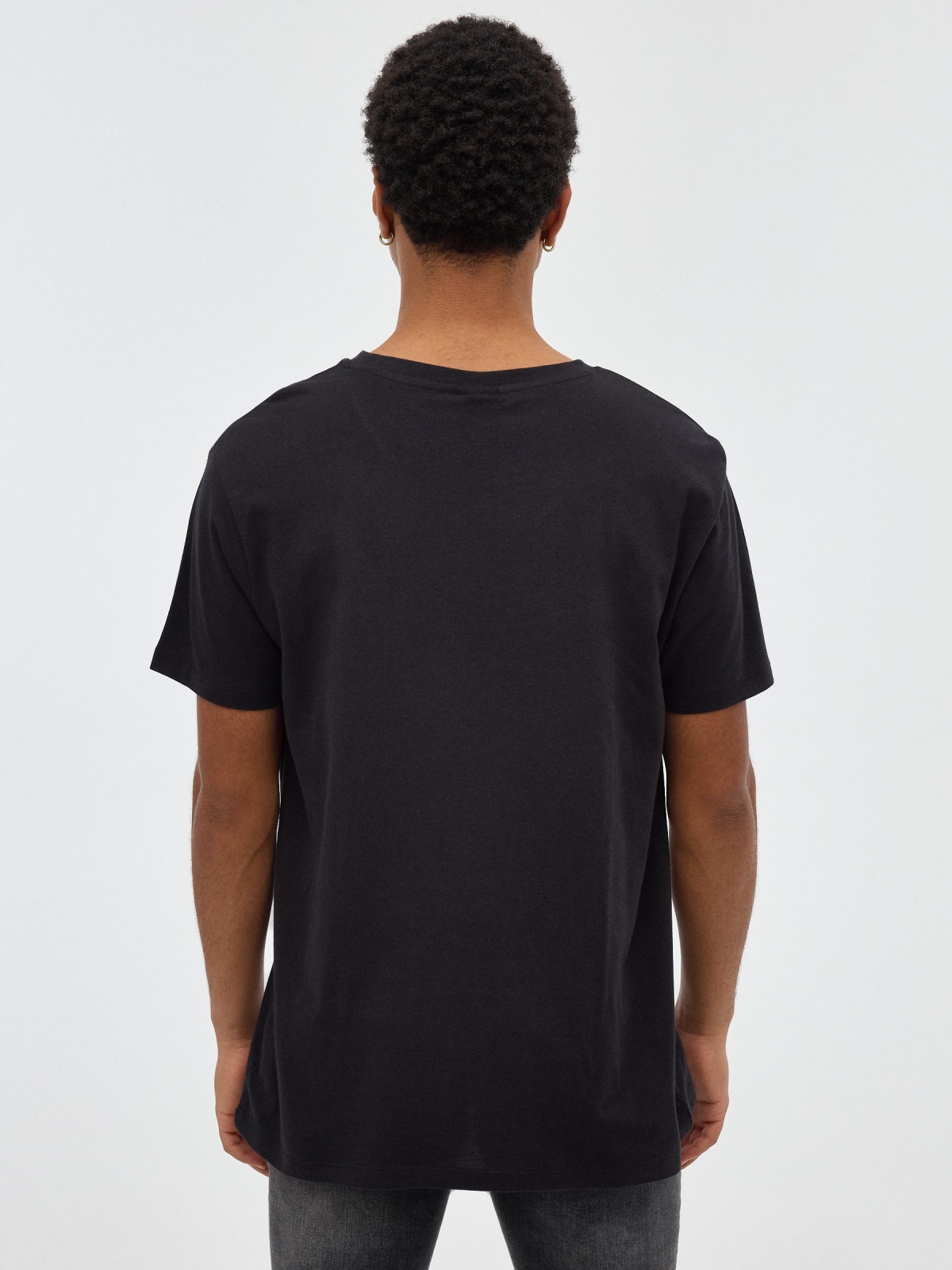 T-shirt preta ACDC preto vista meia traseira