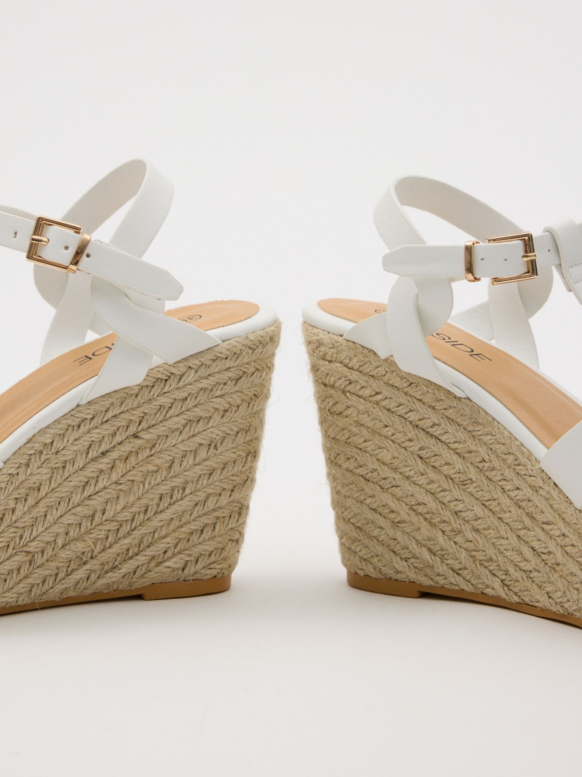 Jute wedge with strips white detail view