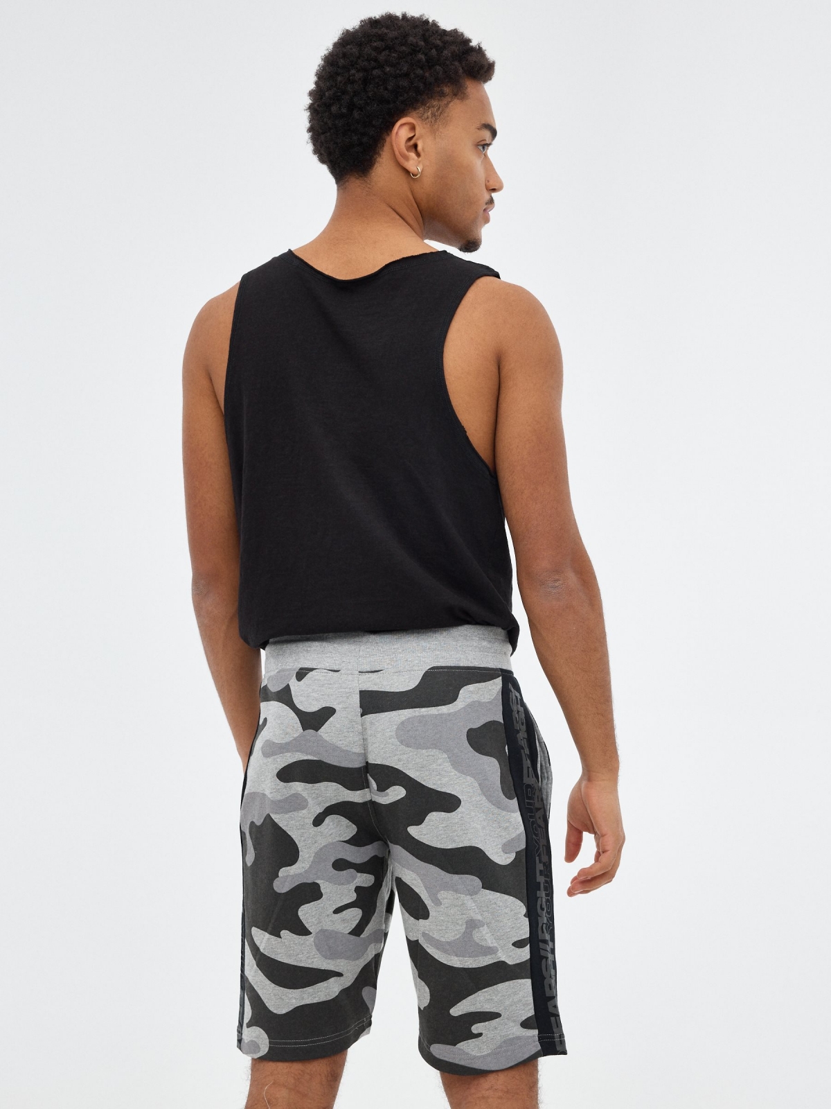 Camouflage jogger Bermuda shorts grey middle back view
