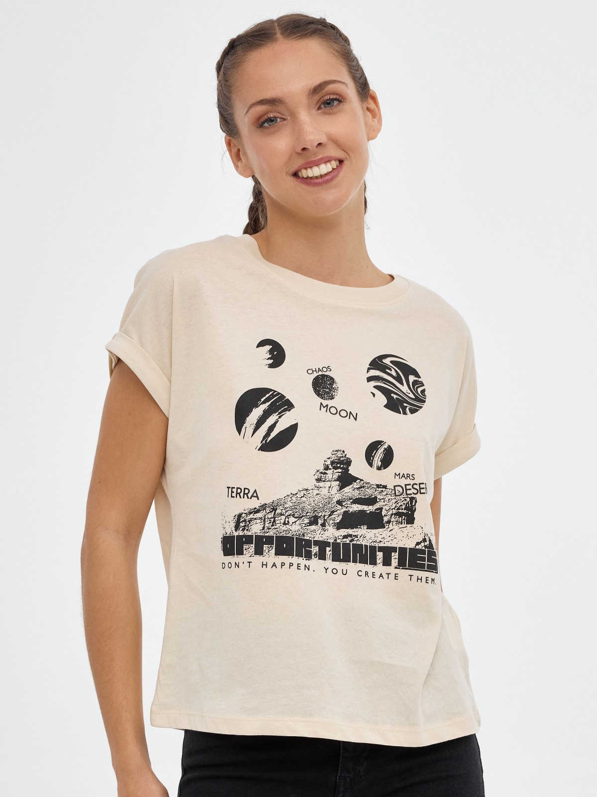 Planets print t-shirt sand middle front view