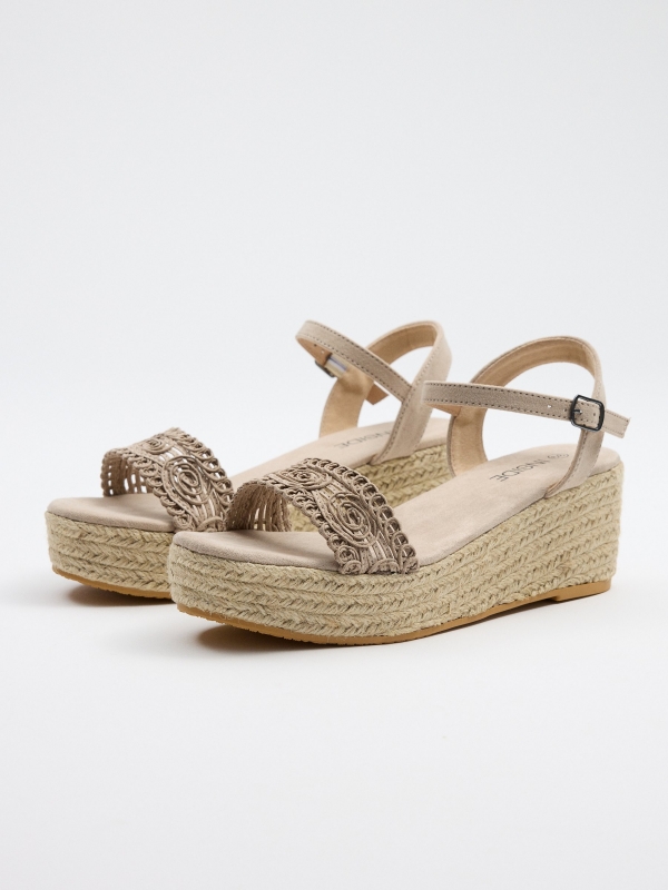 Natural embroidered jute sandal off white 45º front view