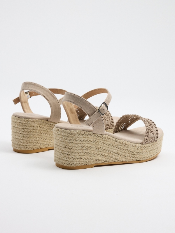 Natural embroidered jute sandal off white 45º back view