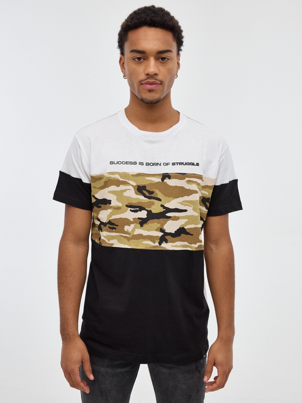 Camouflage print t-shirt white middle front view