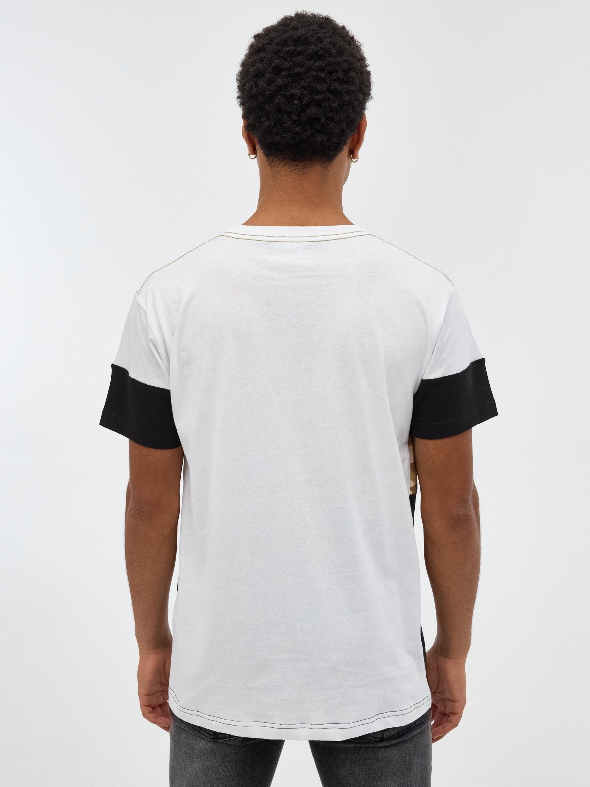 Camouflage print t-shirt white middle back view