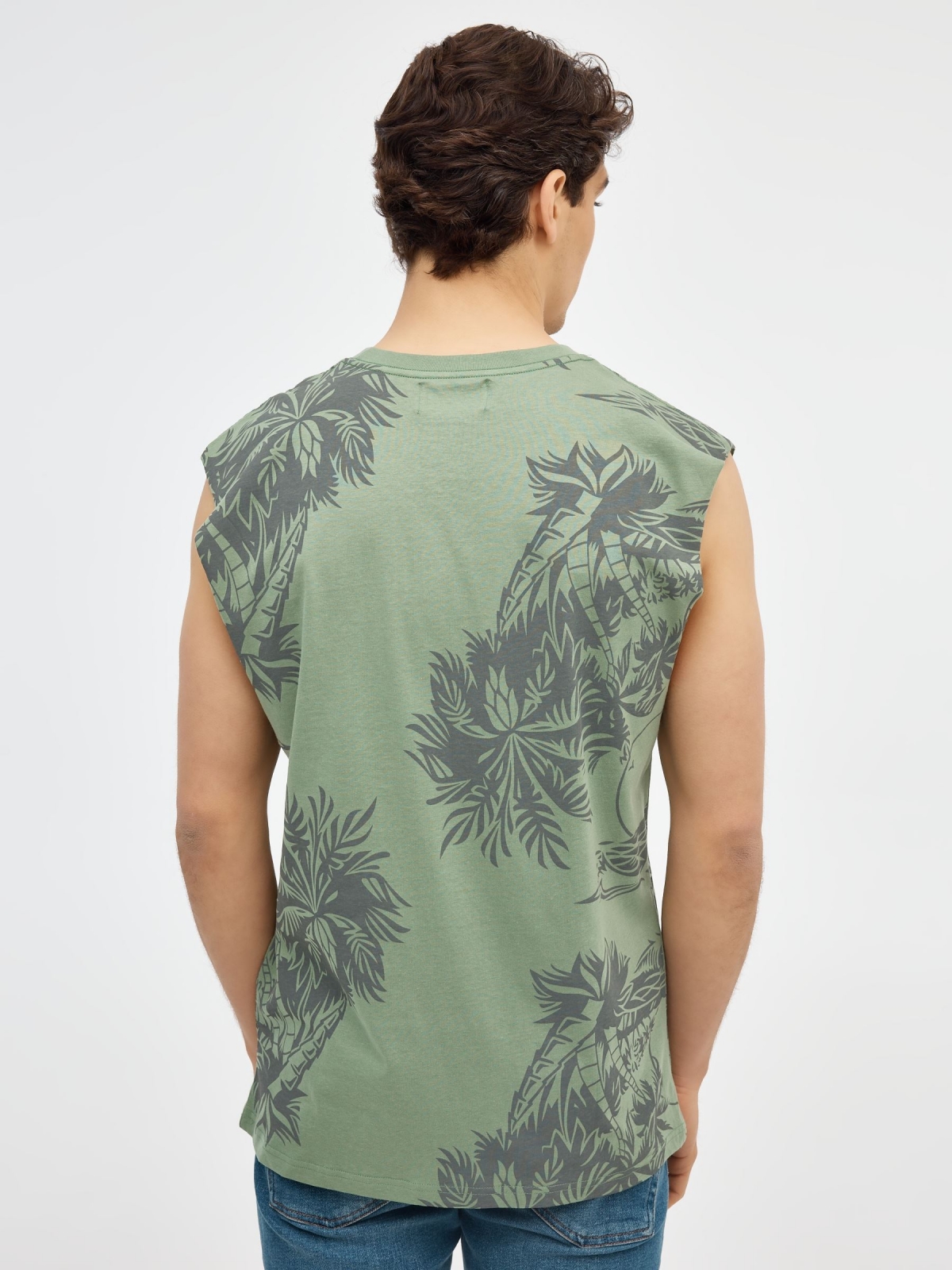 Sleeveless print t-shirt olive green middle back view