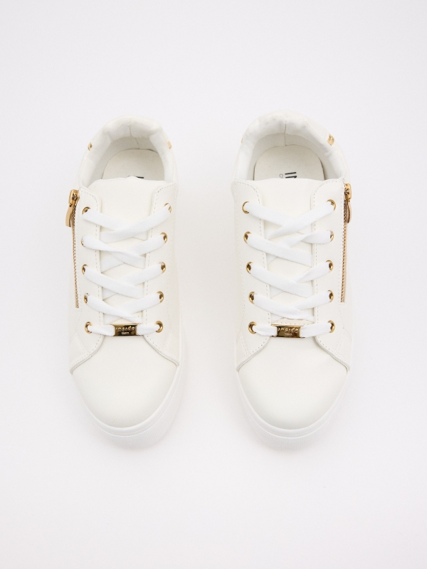 Casual sneaker with platform white zenithal view