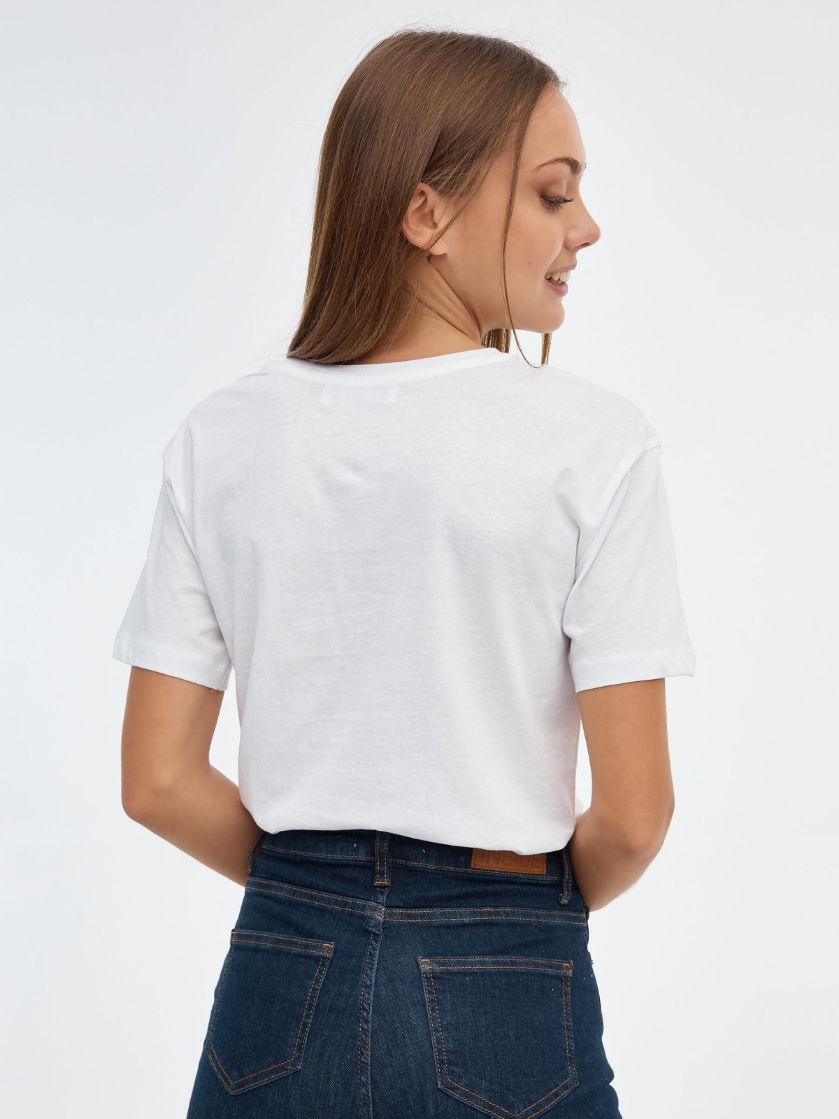 T-shirt de impressão de flores branco vista meia traseira