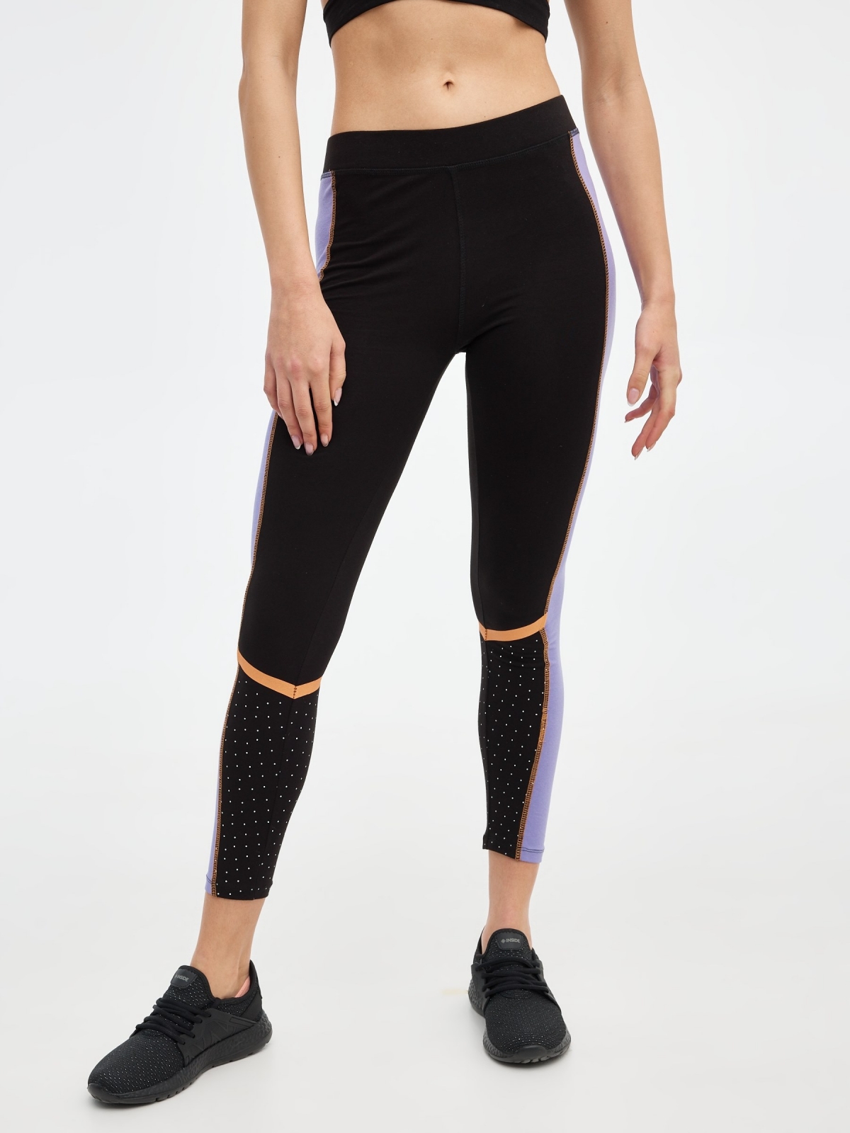 Black leggings with contrasts black middle back view