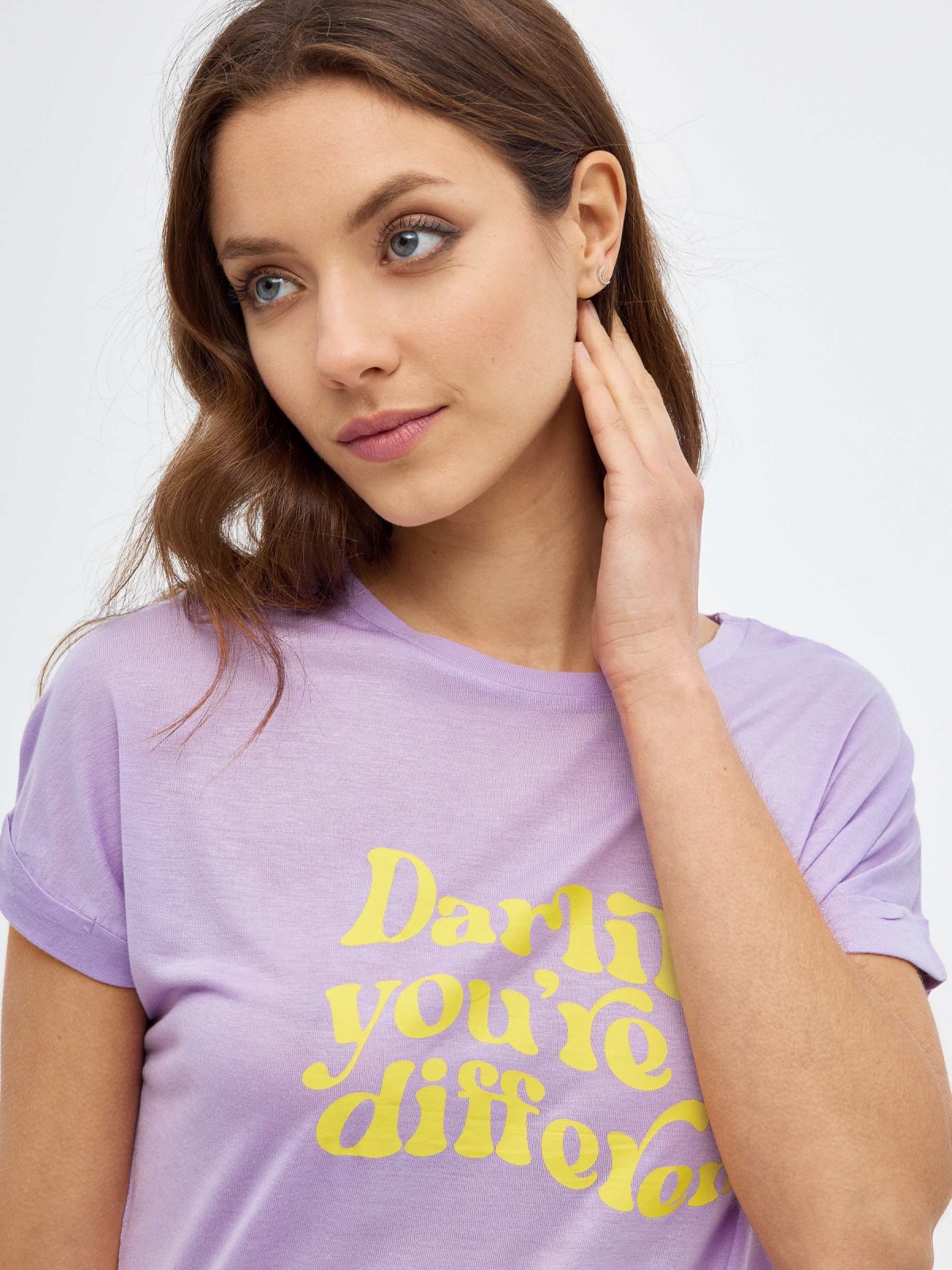 T-shirt with slogan mauve detail view