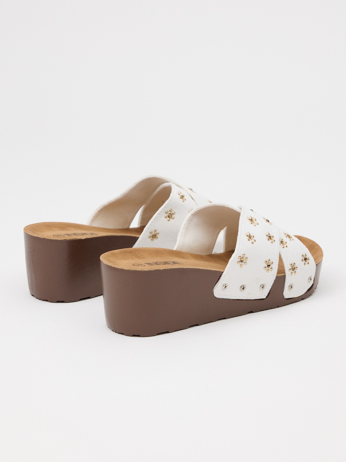 Platform wedge with crossed straps white 45º back view