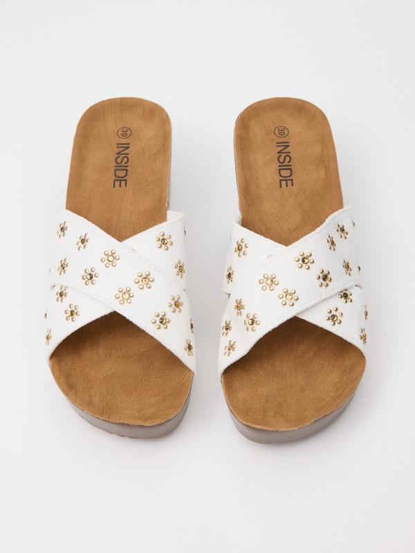 Platform wedge with crossed straps white detail view