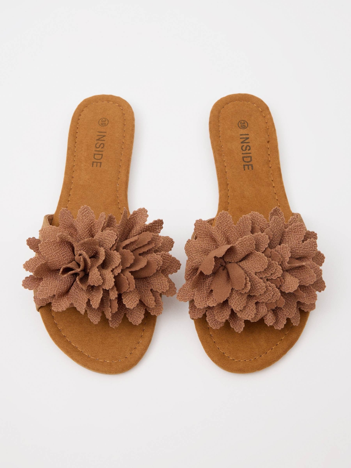 Floral sandal with flower earth brown lateral view