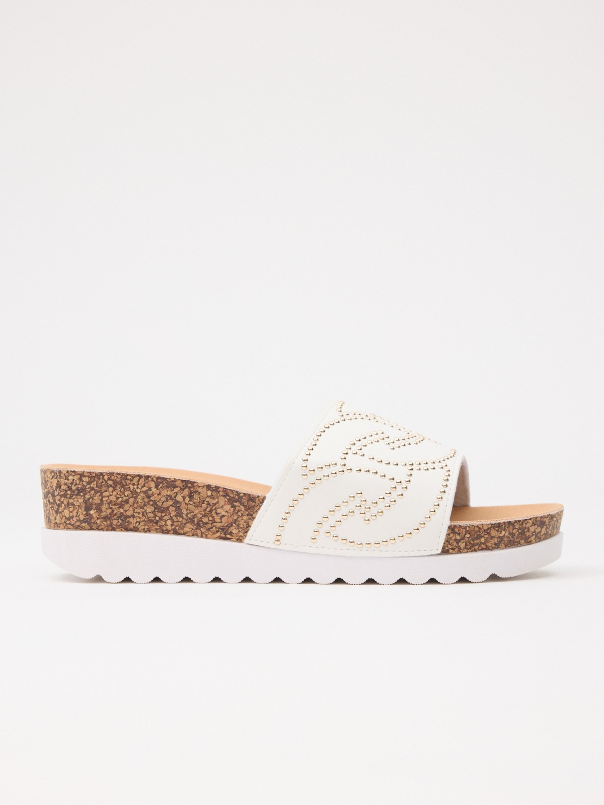 Wedge with studded strap white