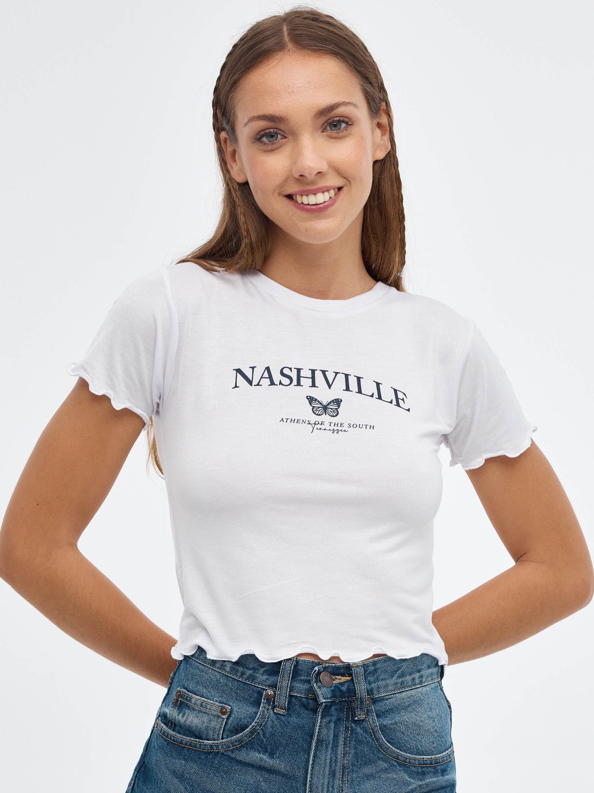 T-shirt crop curly Nashville branco vista meia frontal