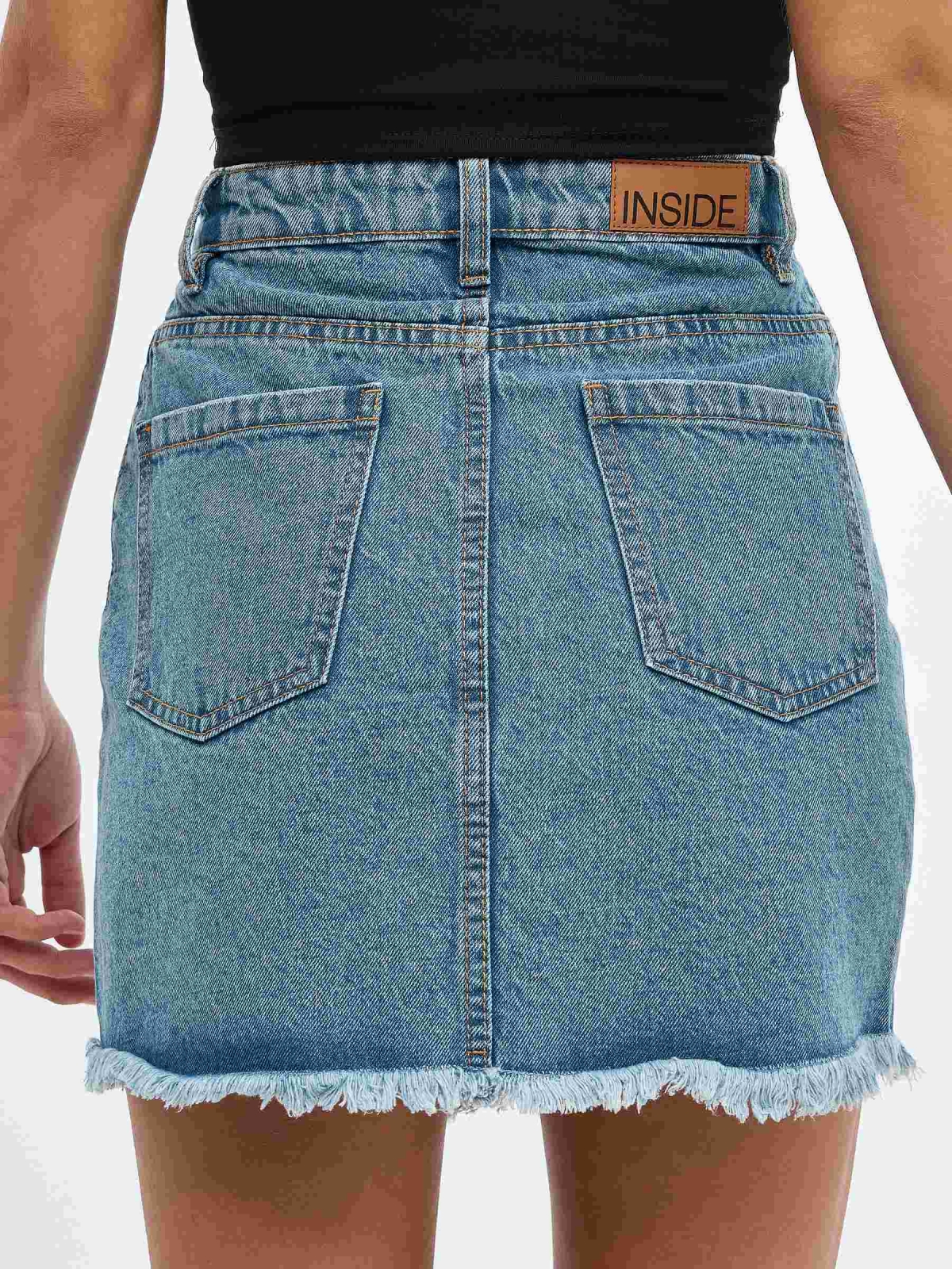 Denim mini skirt deflected blue detail view