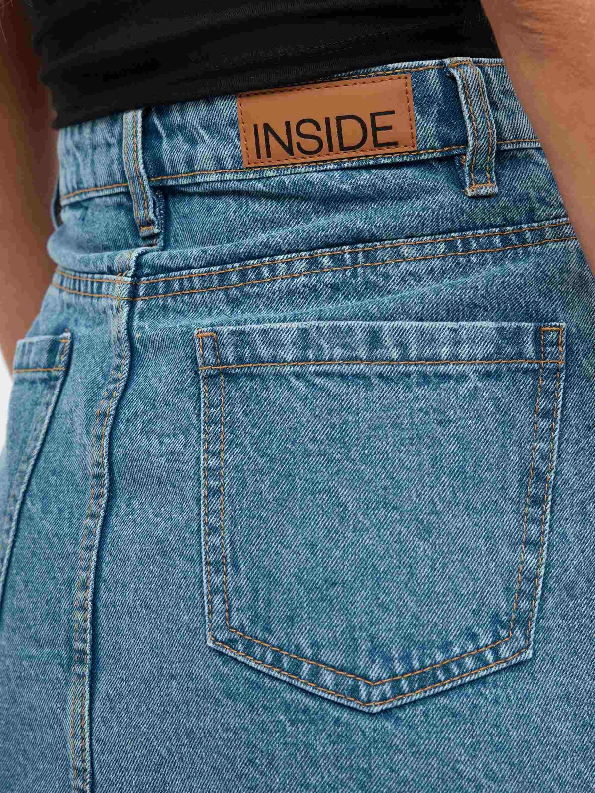 Falda mini denim deflecada azul vista detalle