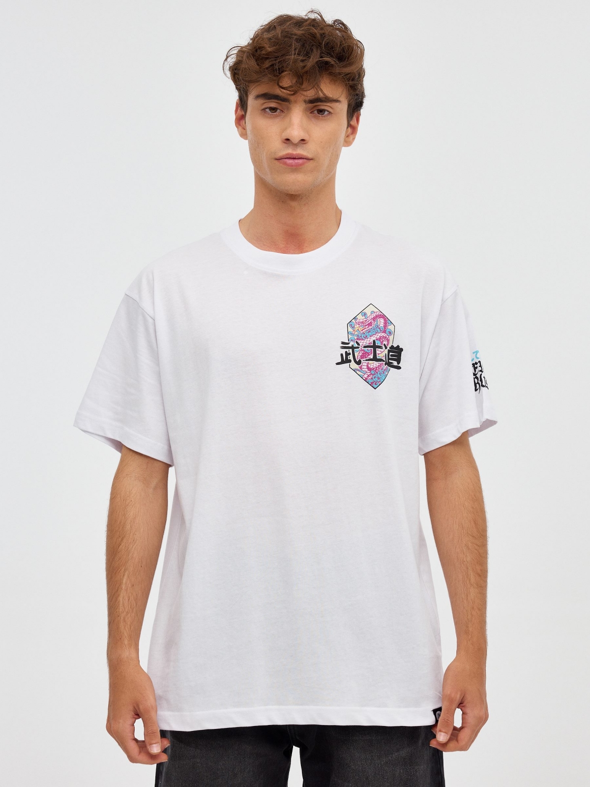 Japanese print T-shirt white middle front view