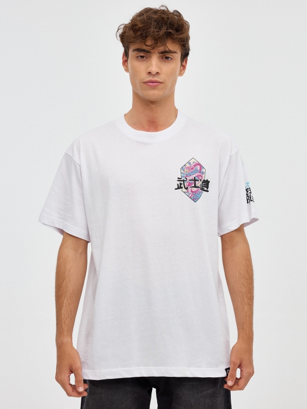 T-shirt de impressão japonesa branco vista meia frontal