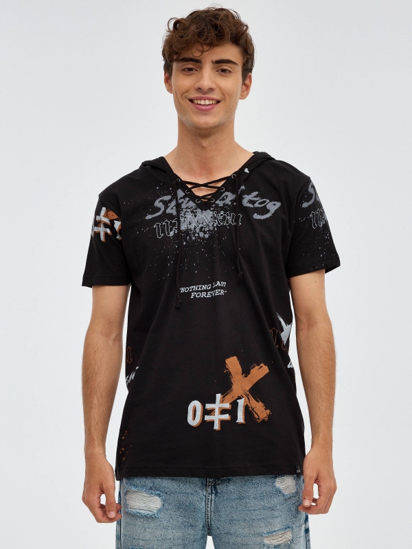 Camiseta de cuerdas con capucha negro vista media frontal