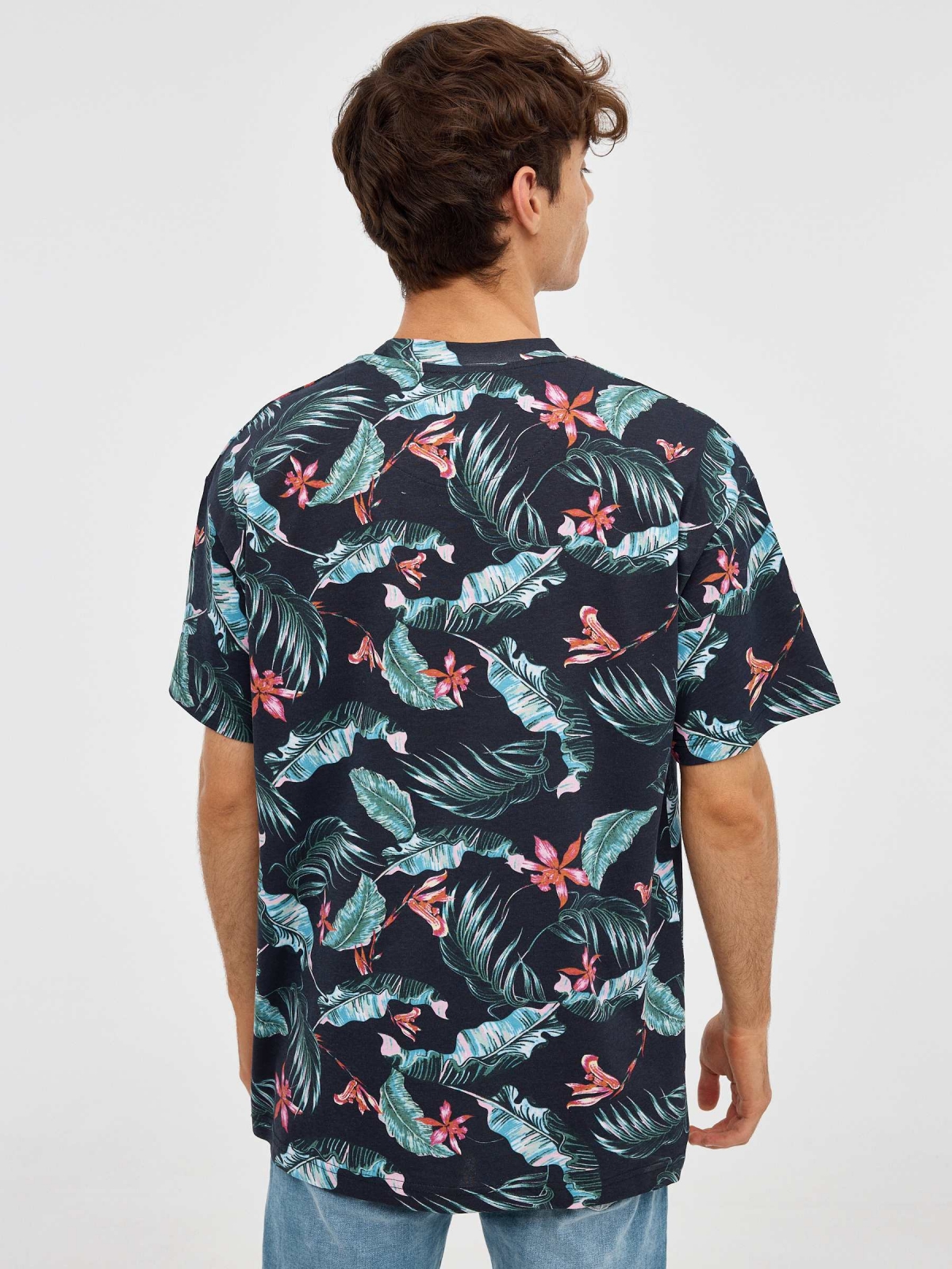Tropical oversized t-shirt black middle front view