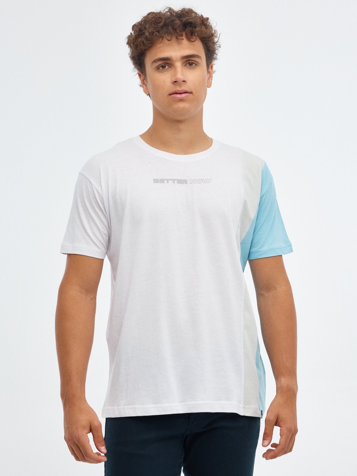 T-shirt Better Now branco vista meia frontal