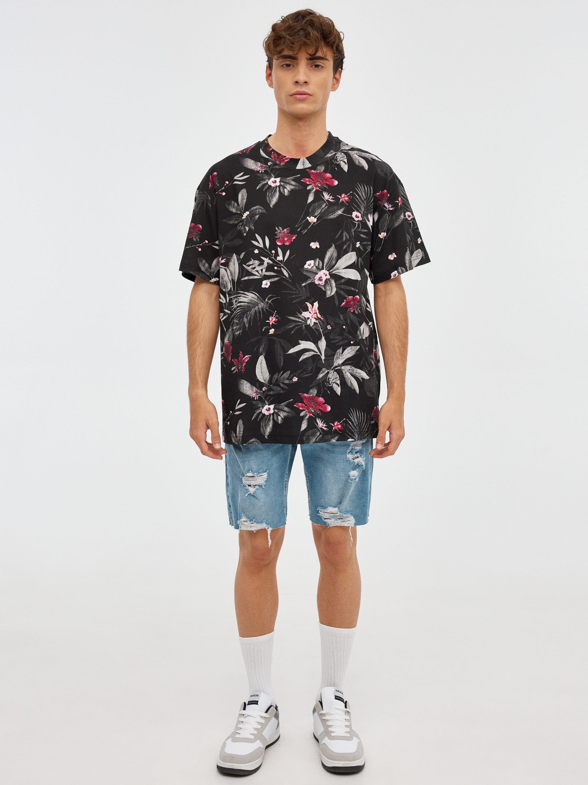 Oversized floral t-shirt black front view