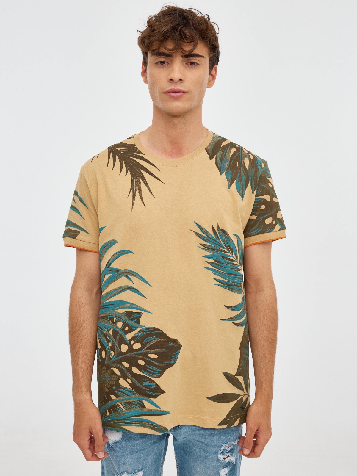 T-shirt de folhas tropicais marrom terra vista meia frontal