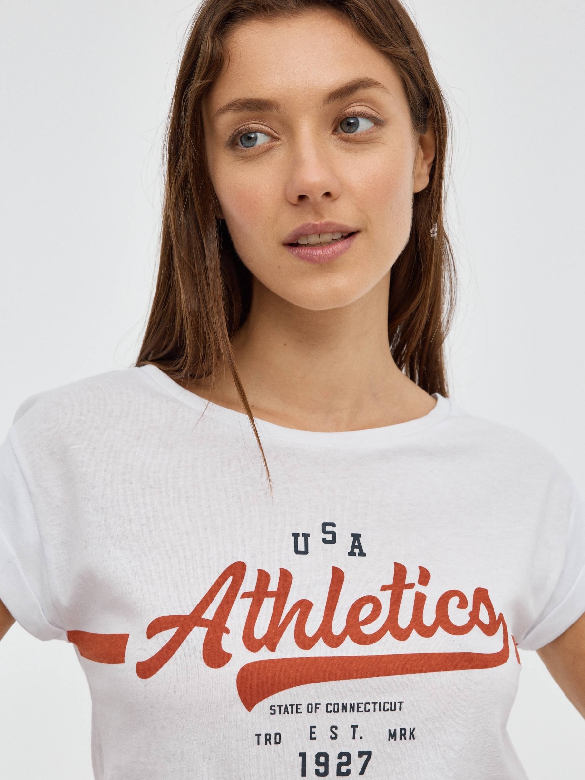 T-Shirt de atletismo branco vista detalhe