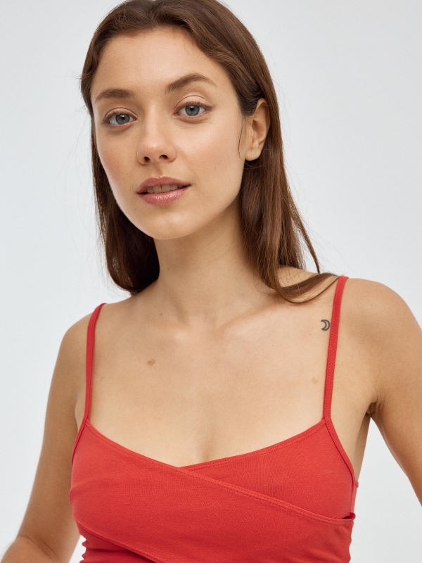 Slim fit crossover crop top red detail view