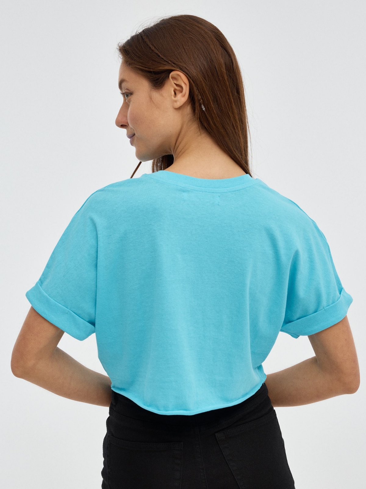 Camiseta crop Bali azul vista media trasera