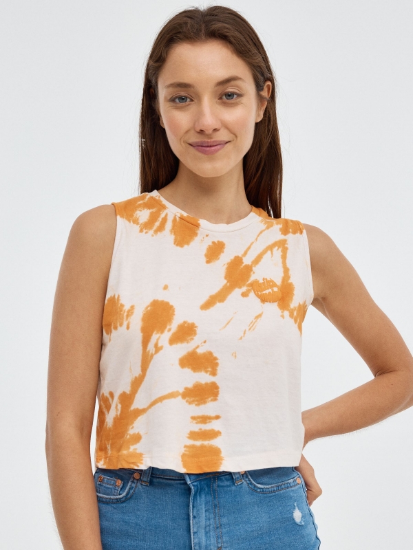 T-shirt sem mangas Tie&dye laranja caldera vista meia frontal