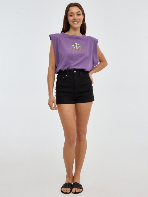 Print T-shirt with shoulder pads aubergine front view