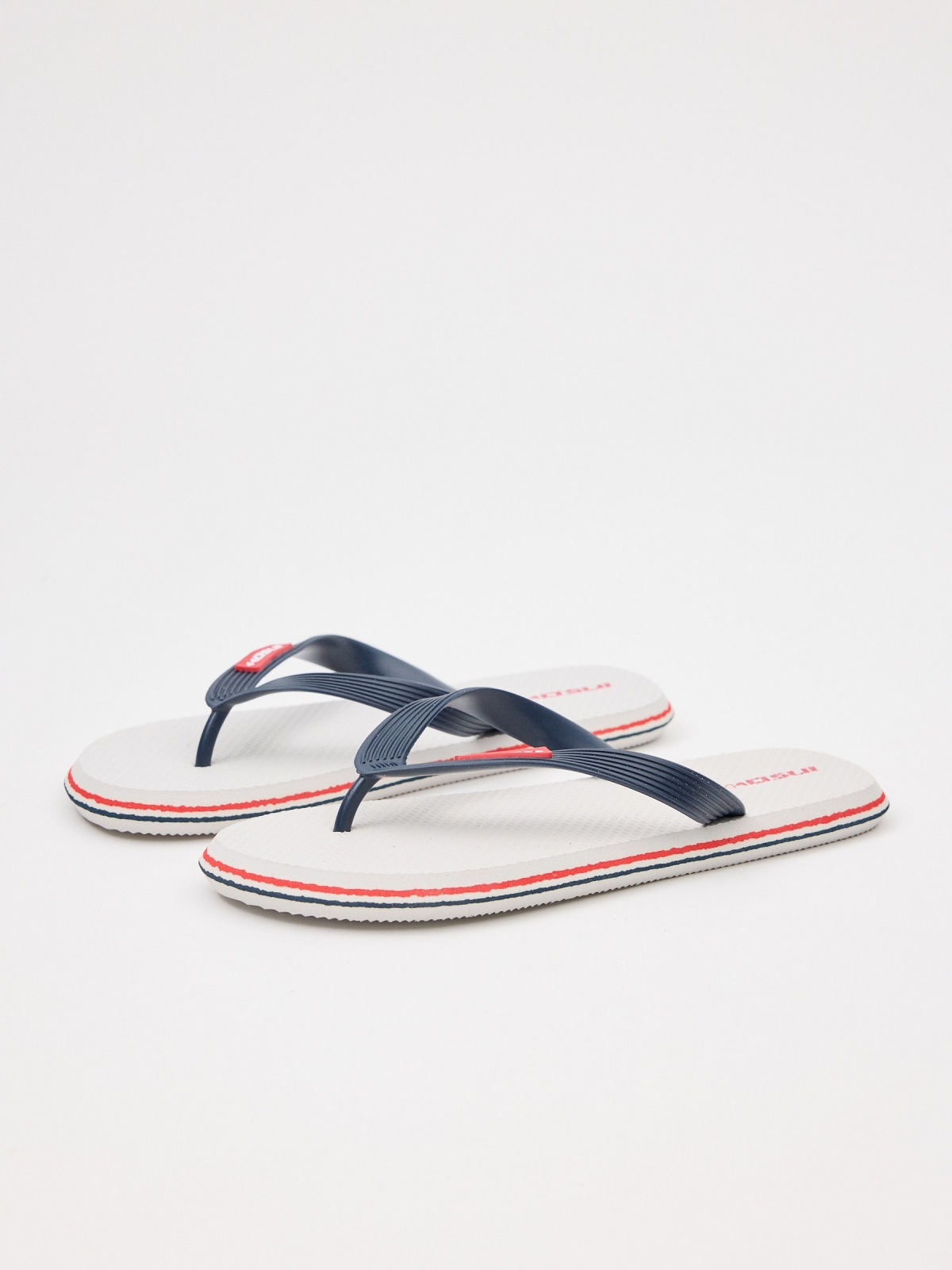 White toe flip flop with engraved strips white 45º front view