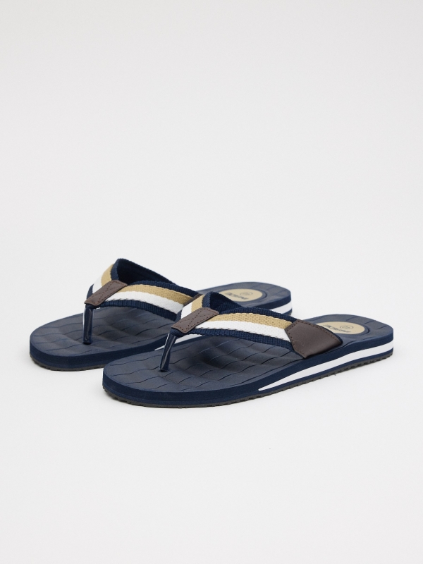 Engraved toe sandal navy 45º front view