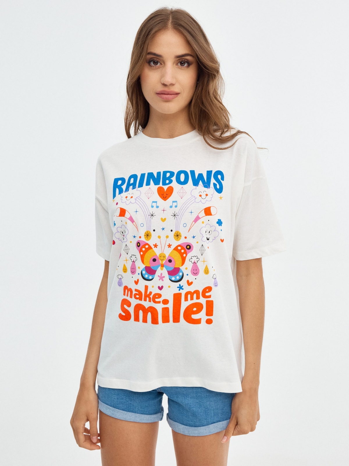 T-shirt oversized Rainbows off white vista meia frontal