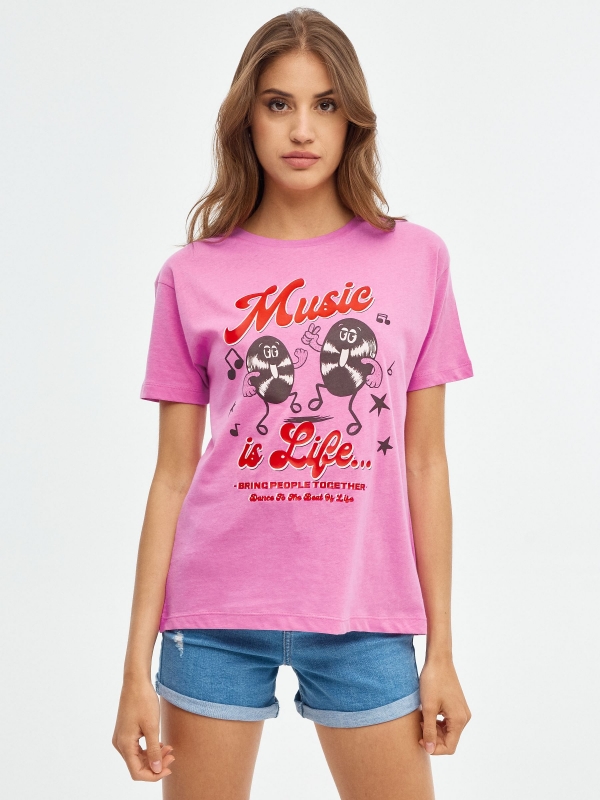 T-shirt de música de grandes dimensões rosa vista meia frontal