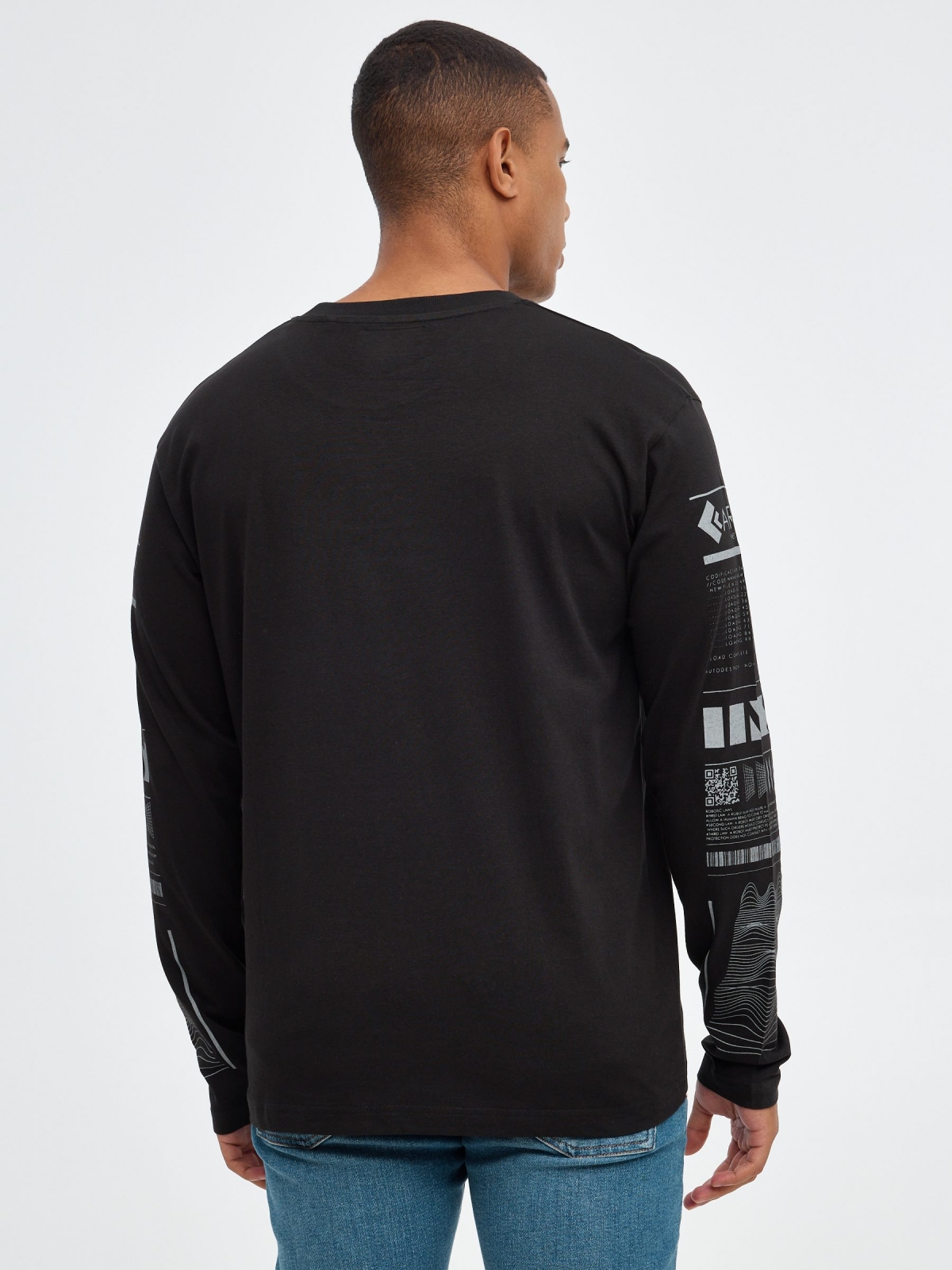 Cyber print T-shirt on sleeves black middle back view