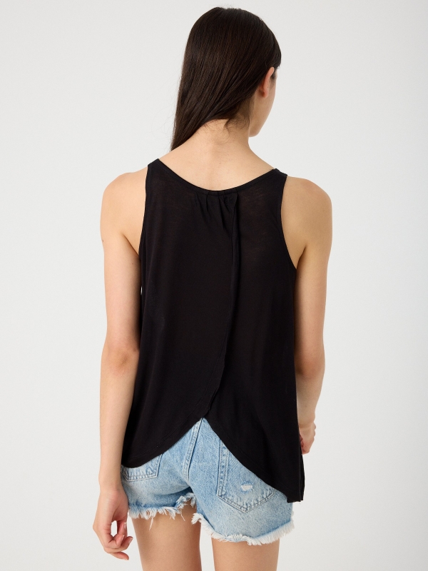 Printed t-shirt with crossed back black middle back view