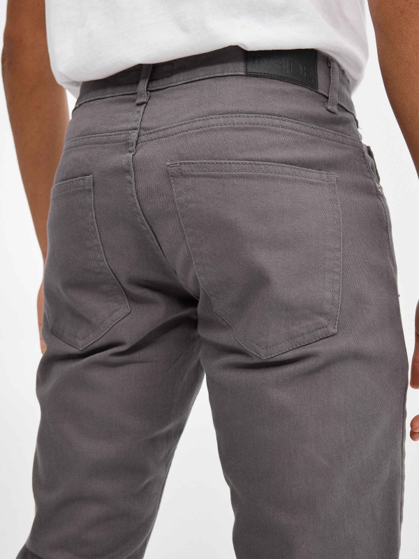 Basic colored jeans grey detail view