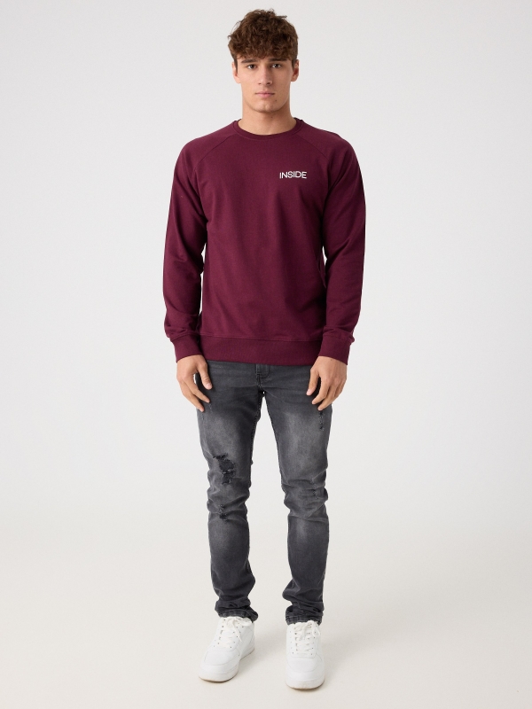 Basic sweatshirt with text garnet front view