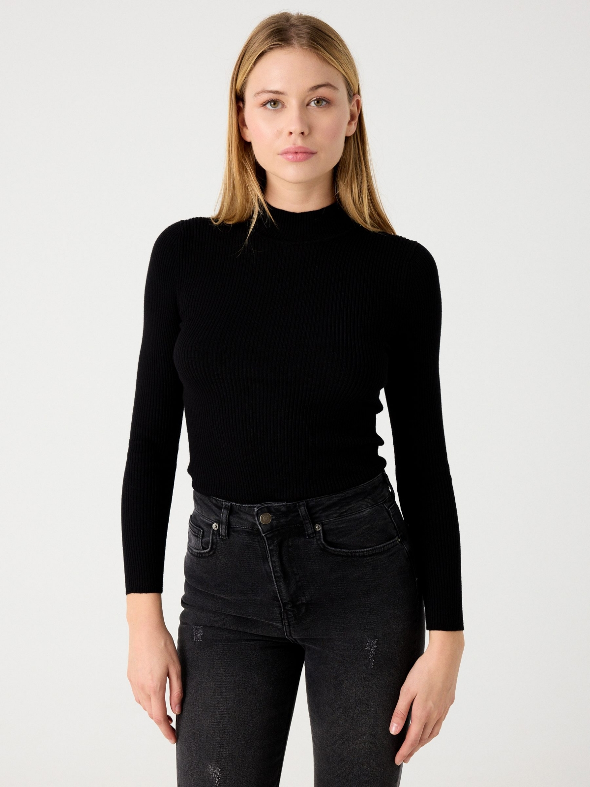 Black sweater with turtleneck black middle front view